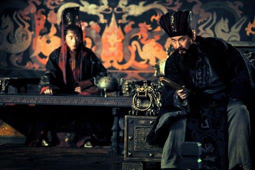 徐庶的母亲自杀之后,为什么他不回来找刘备?