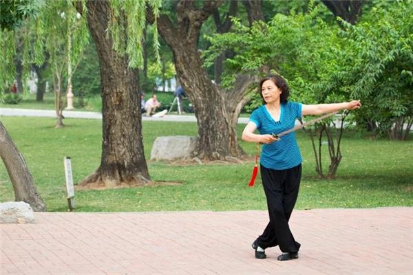 晨练后多久可以洗澡 等心率平缓