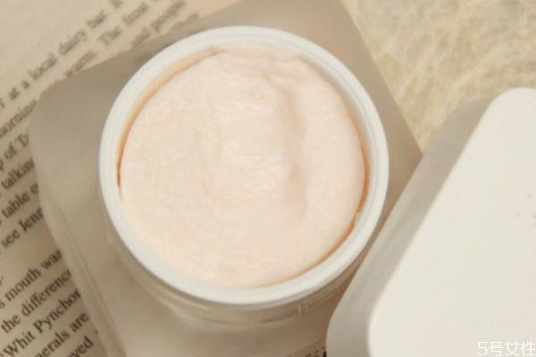 春季皮肤如何补水 春季皮肤补水的秘诀