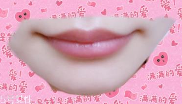 The Face Shop润唇膏03水蜜桃试色 微提亮适合打底