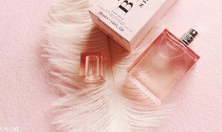 气味图书馆香水哪款最火 撩倒直男的三个爆款