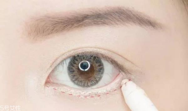 怎么画性感的妆容 性感风的妆容教程 怎么画性感的妆容 性感风的妆容教程