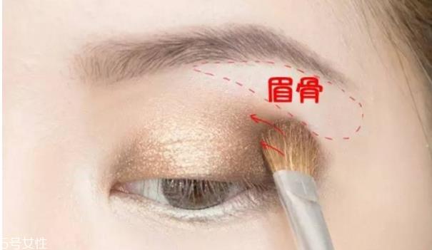 怎么画性感的妆容 性感风的妆容教程 怎么画性感的妆容 性感风的妆容教程