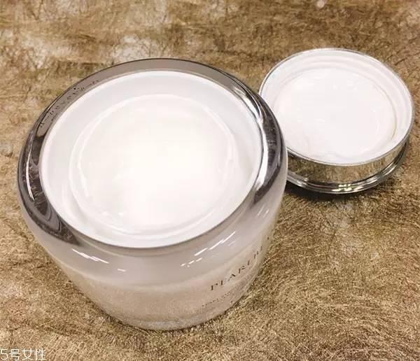 珍珠膏会堵塞毛孔吗 正确使用不会堵塞 珍珠膏会堵塞毛孔吗 正确使用不会堵塞