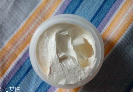 珍珠膏会堵塞毛孔吗 正确使用不会堵塞 珍珠膏会堵塞毛孔吗 正确使用不会堵塞