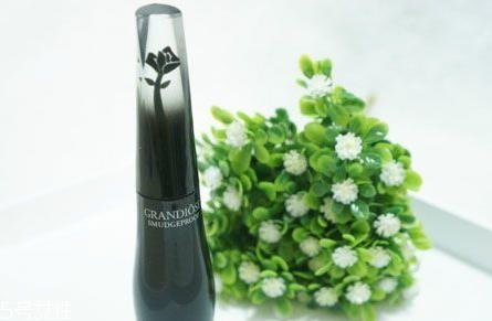 睫毛膏怎么刷好看?给你带来深邃双眸 睫毛膏怎么刷好看?给你带来深邃双眸