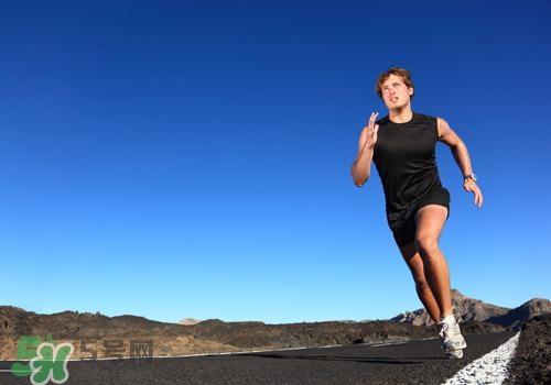 跑步岔气还能继续跑步吗？为什么跑步会岔气？