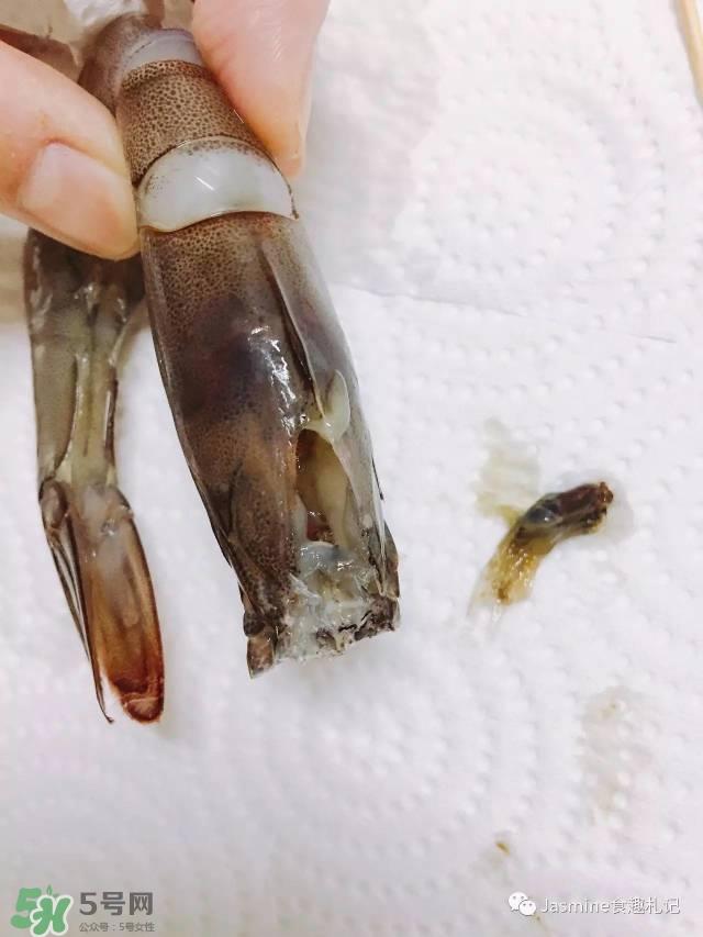 基围虾虾线怎么去除 基围虾去虾线图解 基围虾虾线怎么去除 基围虾去虾线图解