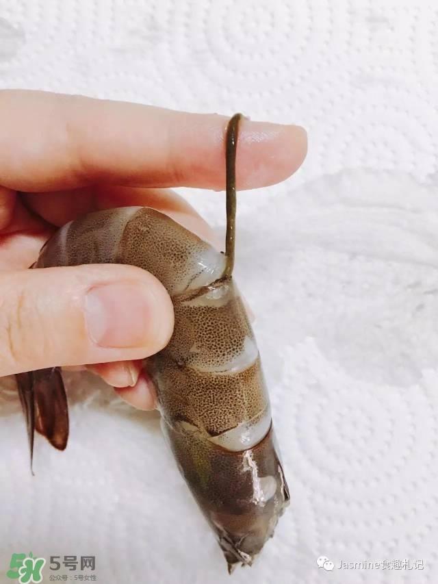 基围虾虾线怎么去除 基围虾去虾线图解 基围虾虾线怎么去除 基围虾去虾线图解