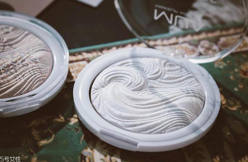 mua高光哪个色号好用 这2个颜色不推荐