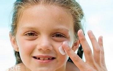 宝宝防晒霜怎么用 宝宝涂防晒霜需要谨记三点