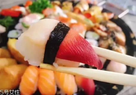 军舰寿司的做法 晒照必备技能 军舰寿司的做法 晒照必备技能