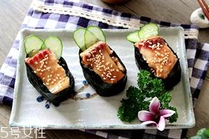军舰寿司的做法 晒照必备技能 军舰寿司的做法 晒照必备技能