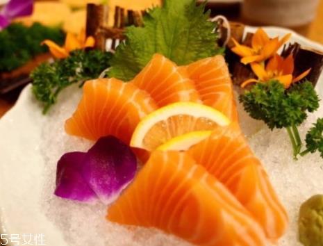 军舰寿司的做法 晒照必备技能 军舰寿司的做法 晒照必备技能