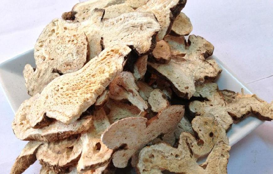 生白术与炒白术的功效区别 生白术是热性还是凉性 生白术与炒白术的功效区别 生白术是热性还是凉性