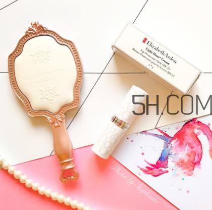 伊丽莎白雅顿经典润泽唇膏多少钱_专柜价格