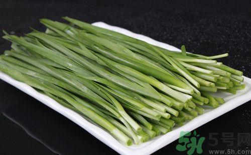 韭菜可以生吃吗?韭菜生吃有什么好处 韭菜可以生吃吗?韭菜生吃有什么好处