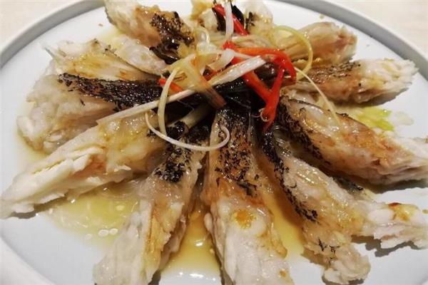 石斑鱼什么部位最好吃 石斑鱼怎么处理干净