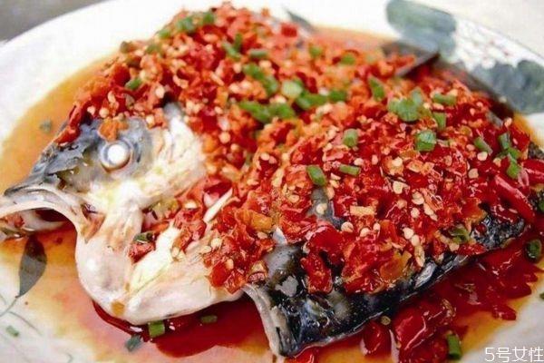 剁椒鱼头怎么做好吃呢 剁椒鱼头有什么营养价值呢