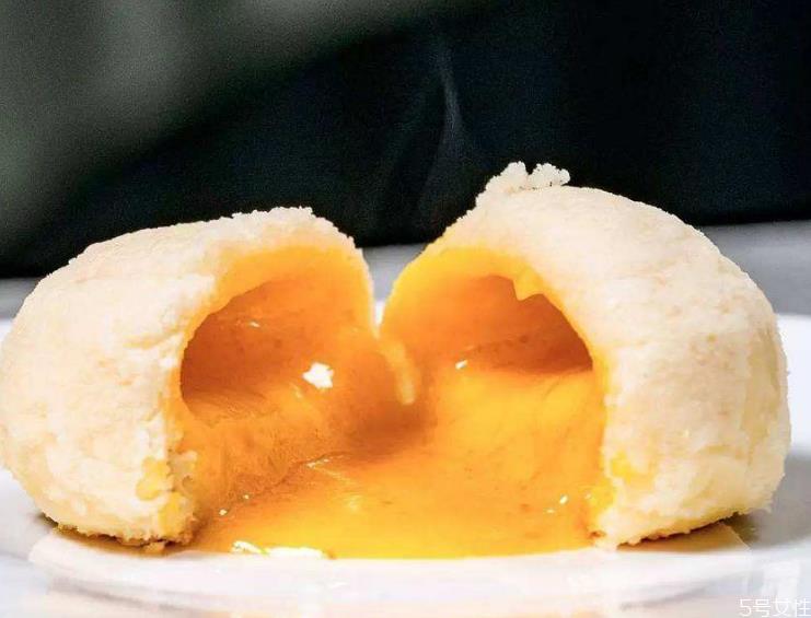 流沙包怎么包才不露 流沙包怎么蒸才不露馅