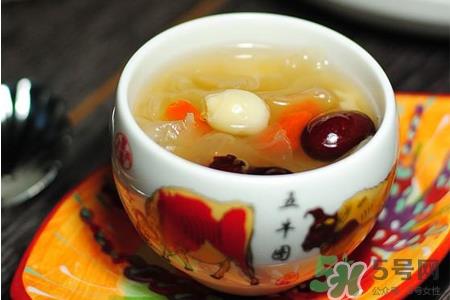 男人可以吃银耳红枣汤吗?银耳红枣汤男人不能吃吗? 男人可以吃银耳红枣汤吗?银耳红枣汤男人不能吃吗?