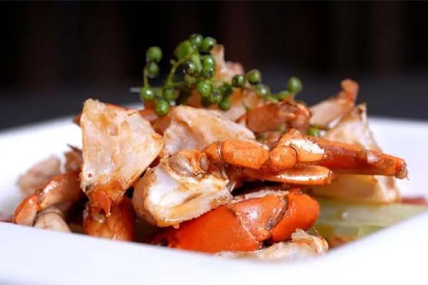 香辣蟹用面粉还是淀粉 香辣蟹为什么要放淀粉 香辣蟹用面粉还是淀粉 香辣蟹为什么要放淀粉