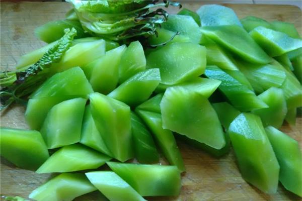 莴笋吃多了会上火吗 莴笋是凉性还是热性