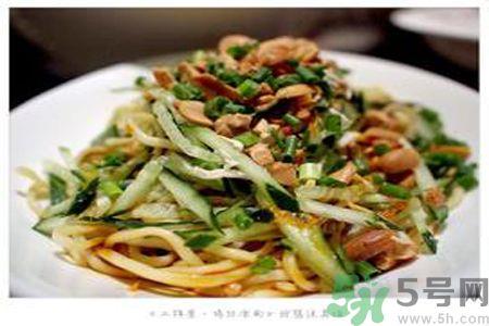 凉面是什么面做的?凉面是什么做的? 凉面是什么面做的?凉面是什么做的?