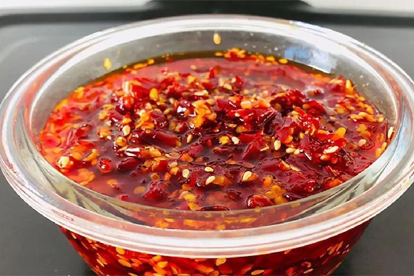 辣椒酱要腌制多长时间才好吃 辣椒酱放冰箱还是外面 辣椒酱要腌制多长时间才好吃 辣椒酱放冰箱还是外面