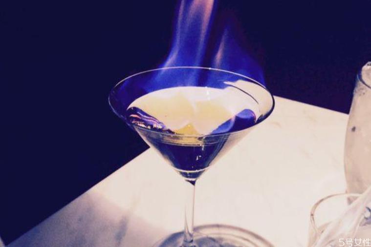 今夜不回家怎么喝 今夜不回家女的能喝吗 今夜不回家怎么喝 今夜不回家女的能喝吗