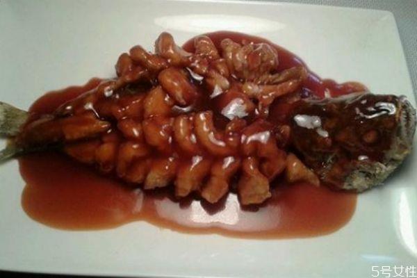 糖醋鱼怎么做好吃 糖醋鱼的简单做法 糖醋鱼怎么做好吃 糖醋鱼的简单做法