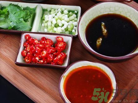 醋放多了怎么办?醋放多了拿什么中和 醋放多了怎么办?醋放多了拿什么中和