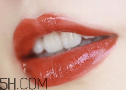 阿玛尼细管唇釉201色号 阿玛尼细管201试色 阿玛尼细管唇釉201色号 阿玛尼细管201试色