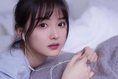 ​女生喜欢你的30个表现，中了几条就偷着乐吧