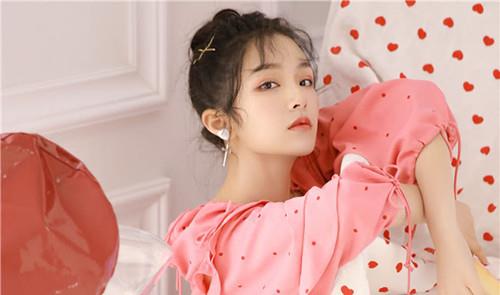 女友情绪失控，口无遮拦，言辞激烈，我们该如何应对？