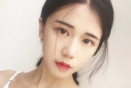 不经意的身体接触