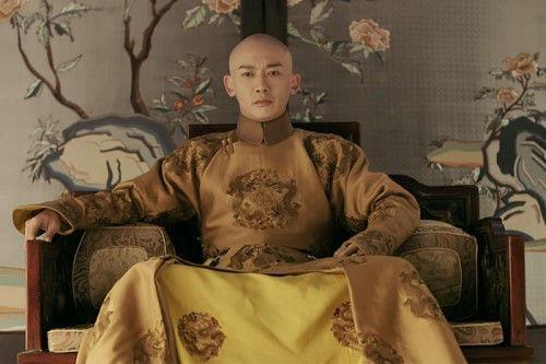 从最受欢迎的男演员到被迫关闭微博：是霍建华变了还是我们变了？