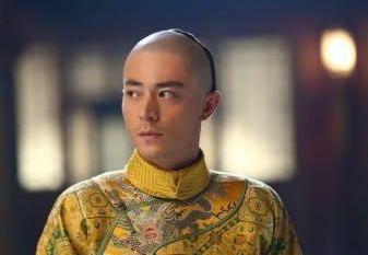 从最受欢迎的男演员到被迫关闭微博：是霍建华变了还是我们变了？