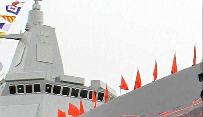 055型导弹驱逐舰,一些你不知道的事情,总计112单元发射孔