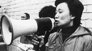 刘诗诗吴奇隆晒甜蜜自拍打脸离婚传言!王者荣耀将开拍真人版剧集