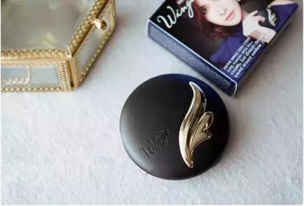 泰国又现网红“断货王”,被称“橡皮擦”,3次皮肤白的堪比换脸