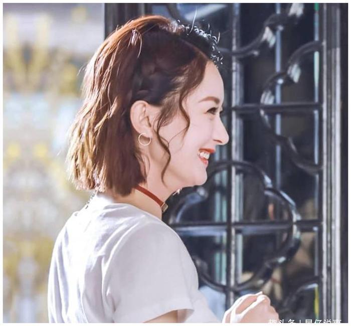 短发中比较流行的几款发型,让你变成精致女孩,颜值堪比校花!