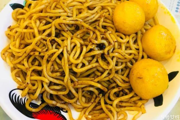 车仔面的做法 车仔面怎么做好吃 车仔面的做法 车仔面怎么做好吃