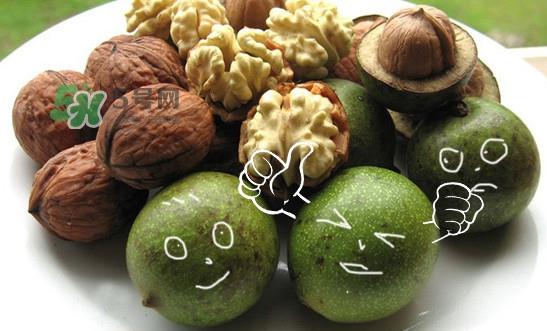 青皮核桃是怎么变成干核桃的?吃核桃为什么有酒味 青皮核桃是怎么变成干核桃的?吃核桃为什么有酒味