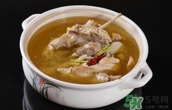 鸽子汤可以放胡萝卜吗?鸽子汤放胡萝卜怎么做 鸽子汤可以放胡萝卜吗?鸽子汤放胡萝卜怎么做