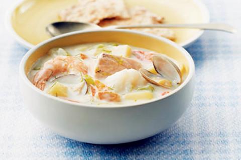 三文鱼豆腐汤的做法 三文鱼豆腐汤怎么做好吃 三文鱼豆腐汤的做法 三文鱼豆腐汤怎么做好吃