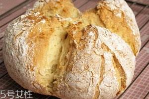 微波炉烤蛋糕要多长时间 微波炉烤蛋糕时间 微波炉烤蛋糕要多长时间 微波炉烤蛋糕时间