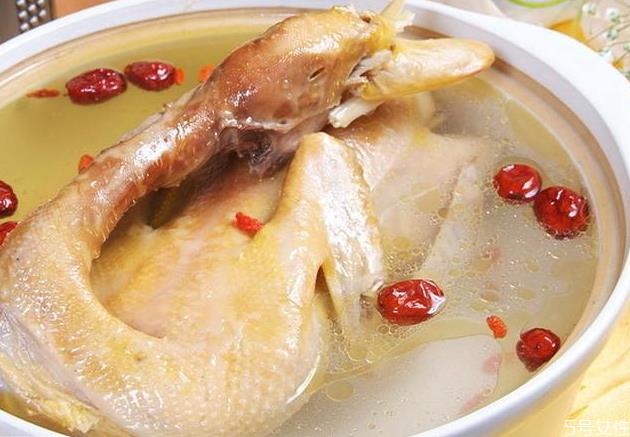 鸭子汤用什么鸭子最好 老鸭汤是公鸭好还是母鸭好 鸭子汤用什么鸭子最好 老鸭汤是公鸭好还是母鸭好