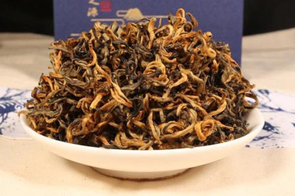 滇红茶的冲泡技巧 泡滇红茶注意什么 滇红茶的冲泡技巧 泡滇红茶注意什么