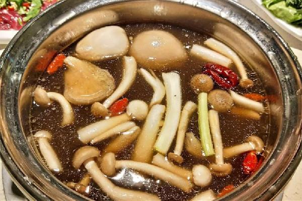 菌汤火锅底料哪个牌子的好吃 菌汤火锅底料买哪种好 菌汤火锅底料哪个牌子的好吃 菌汤火锅底料买哪种好